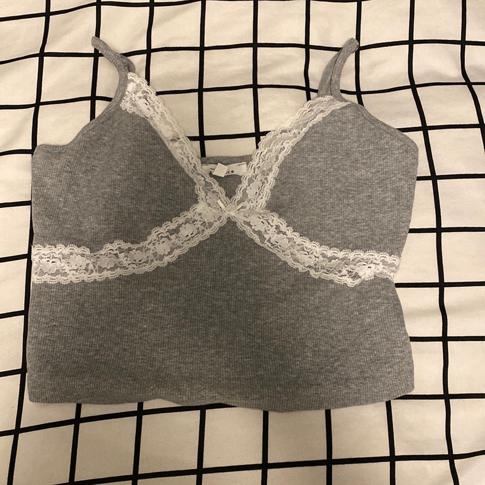 Crop Top Lined with Lace